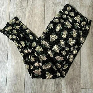 Lularoe TC Yellow Flowered Legging